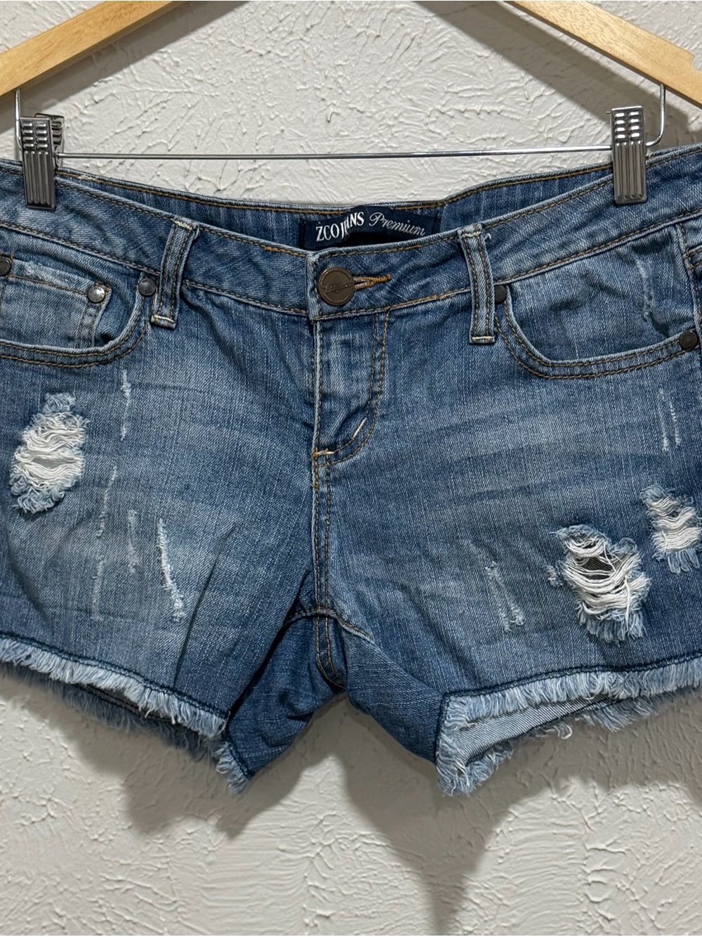 ZCO Women's Medium Blue Distressed Denim Cutoff Shorts
